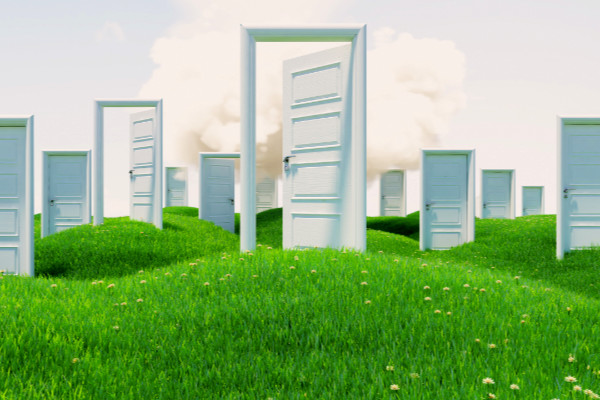 “あなたの未来をつくる” ホームページ制作